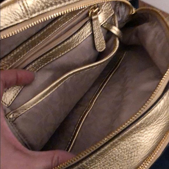 Carried 2 times. In like new condition. AUTHENTIC - Picture 2 of 3